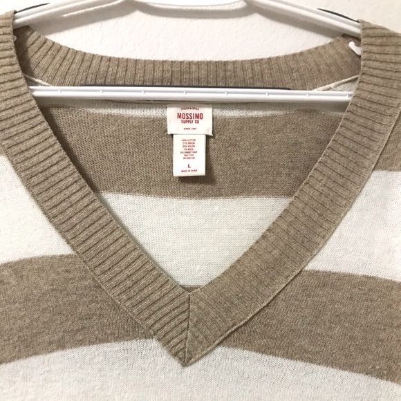 Mossimo Women’s Wool & Angora V-Neck Super Cozy Sweater - Picture 3 of 6
